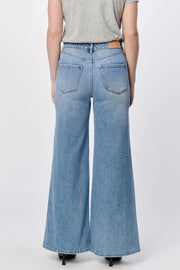 Fiona Wide Leg Jeans Dear John