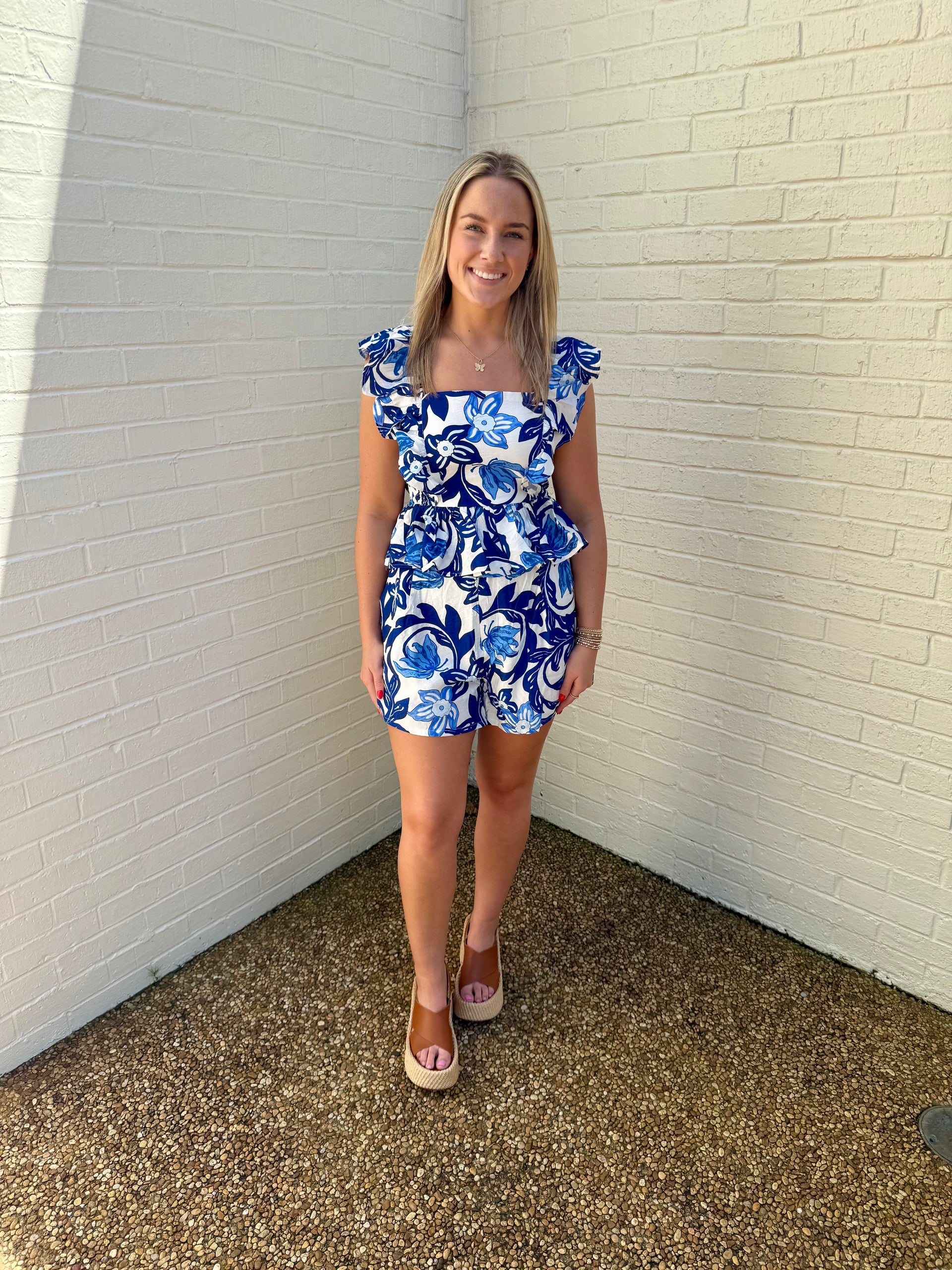 Elizabeth Tank Entro