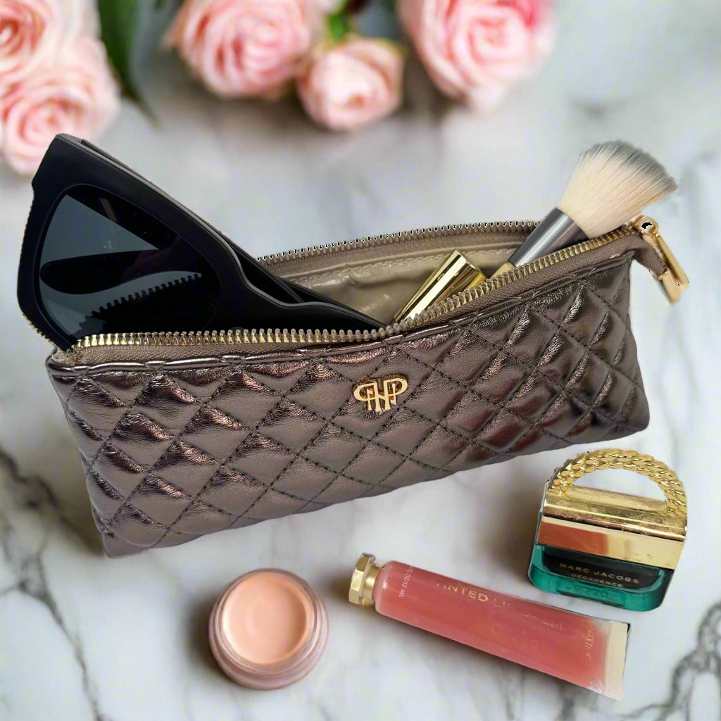 Sleek Stash Go-To Case Pursen