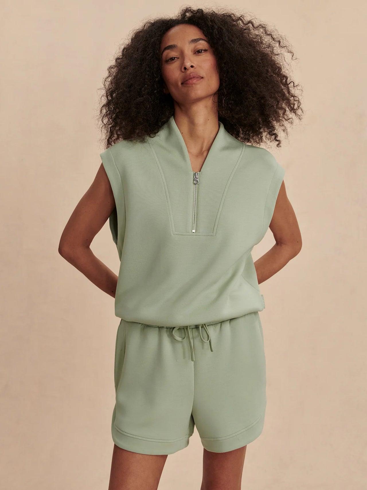 Varley | Loretta Half-Zip Sleeveless Sweatshirt