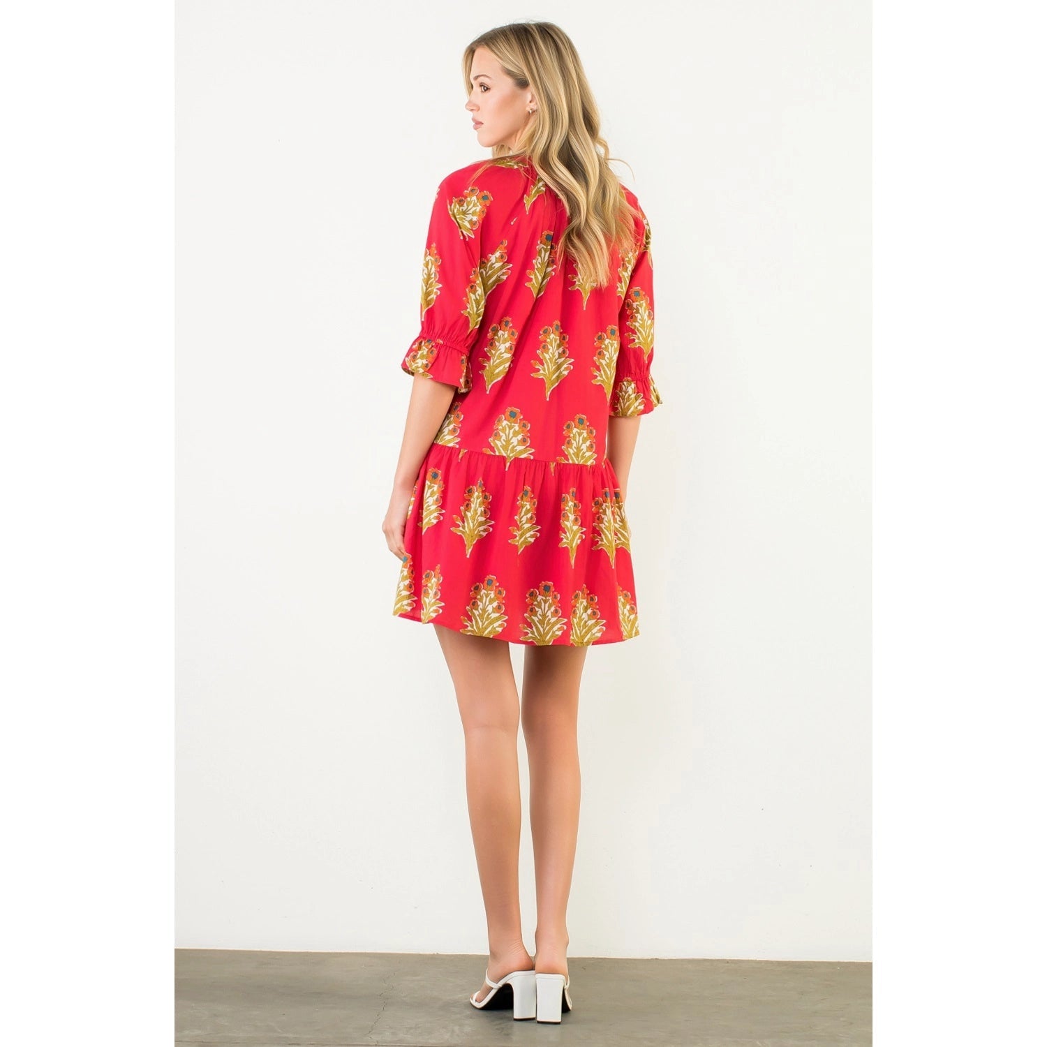 Floral Detailed V-Neck Dress THML