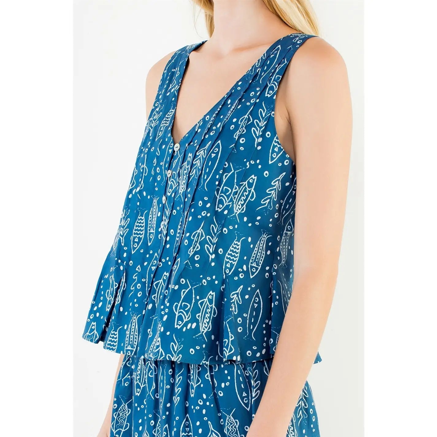 Sleeveless Fish Pattern Top THML