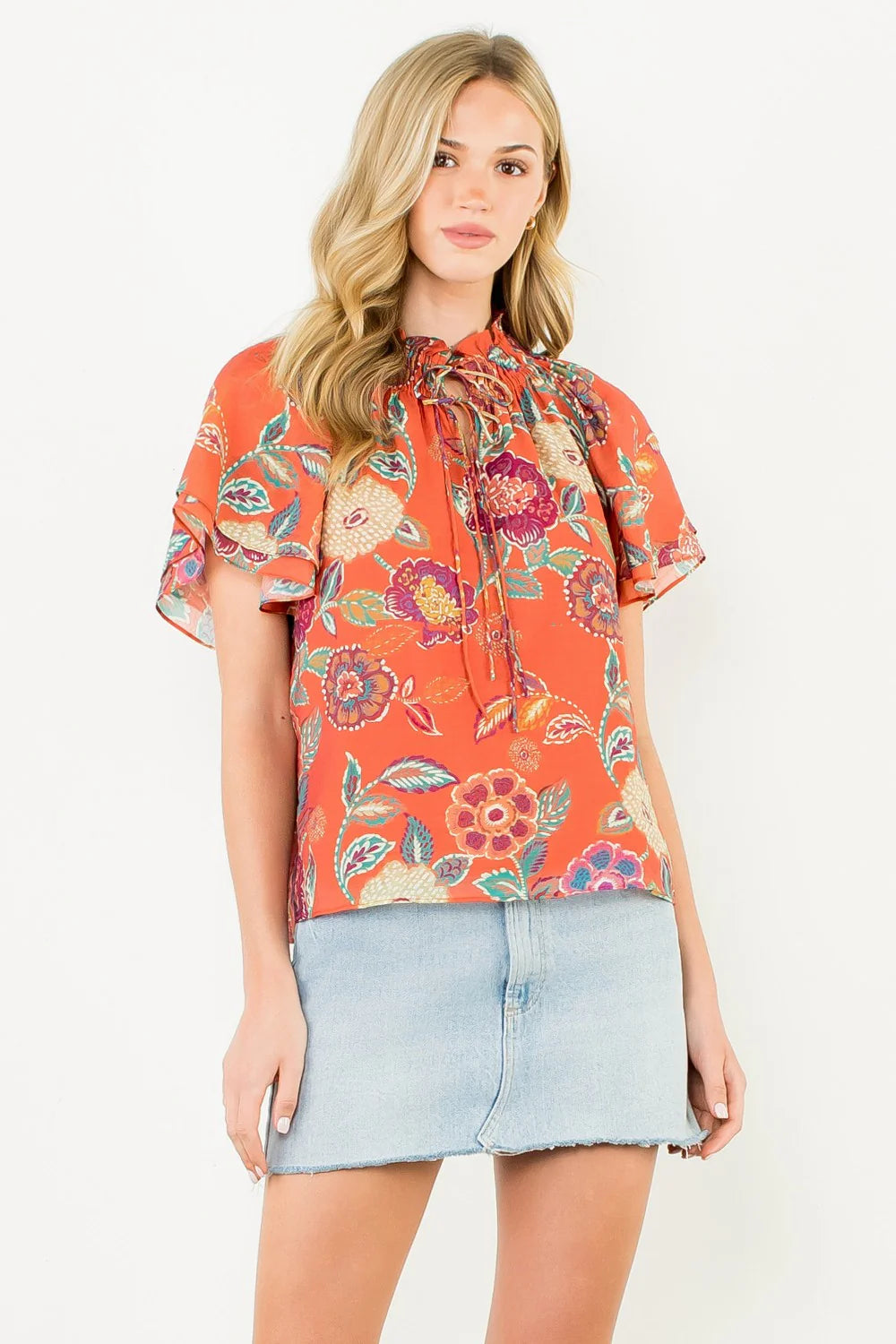 FLUTTER SLEEVE FLORAL DETAILED TOP THML