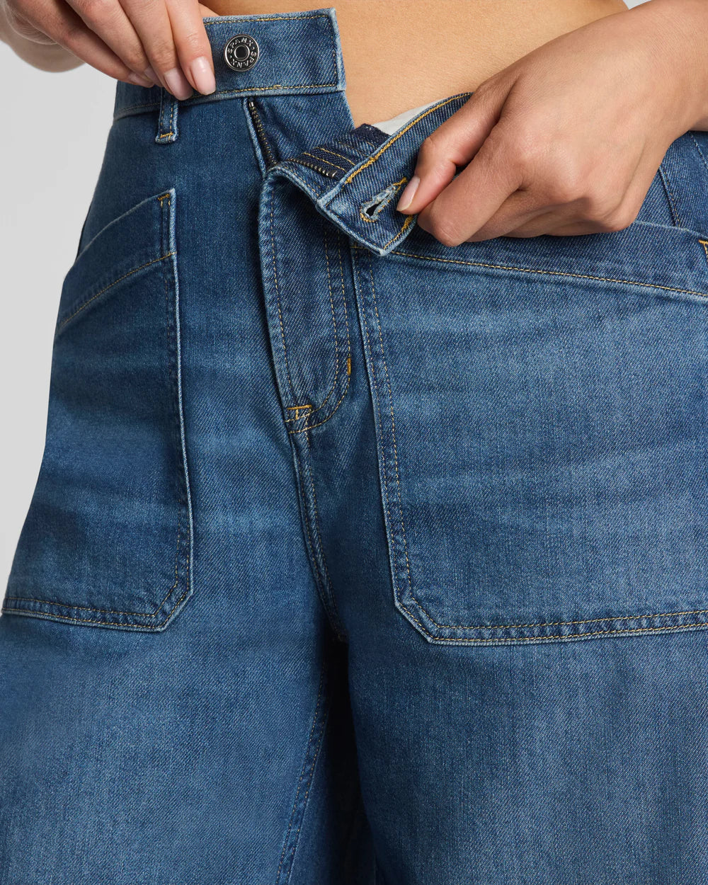 SPANXsupersmooth® Authentic 360 Lightweight Utility Barrel Leg Jeans Spanx