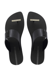 Look Minimal Me Sandals Voices Culture