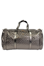 Signature VIP Duffel Bag Pursen