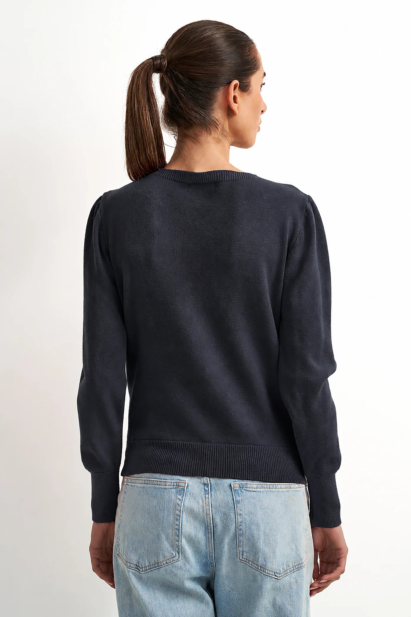 Timeless V-Neck Sweater Astrid