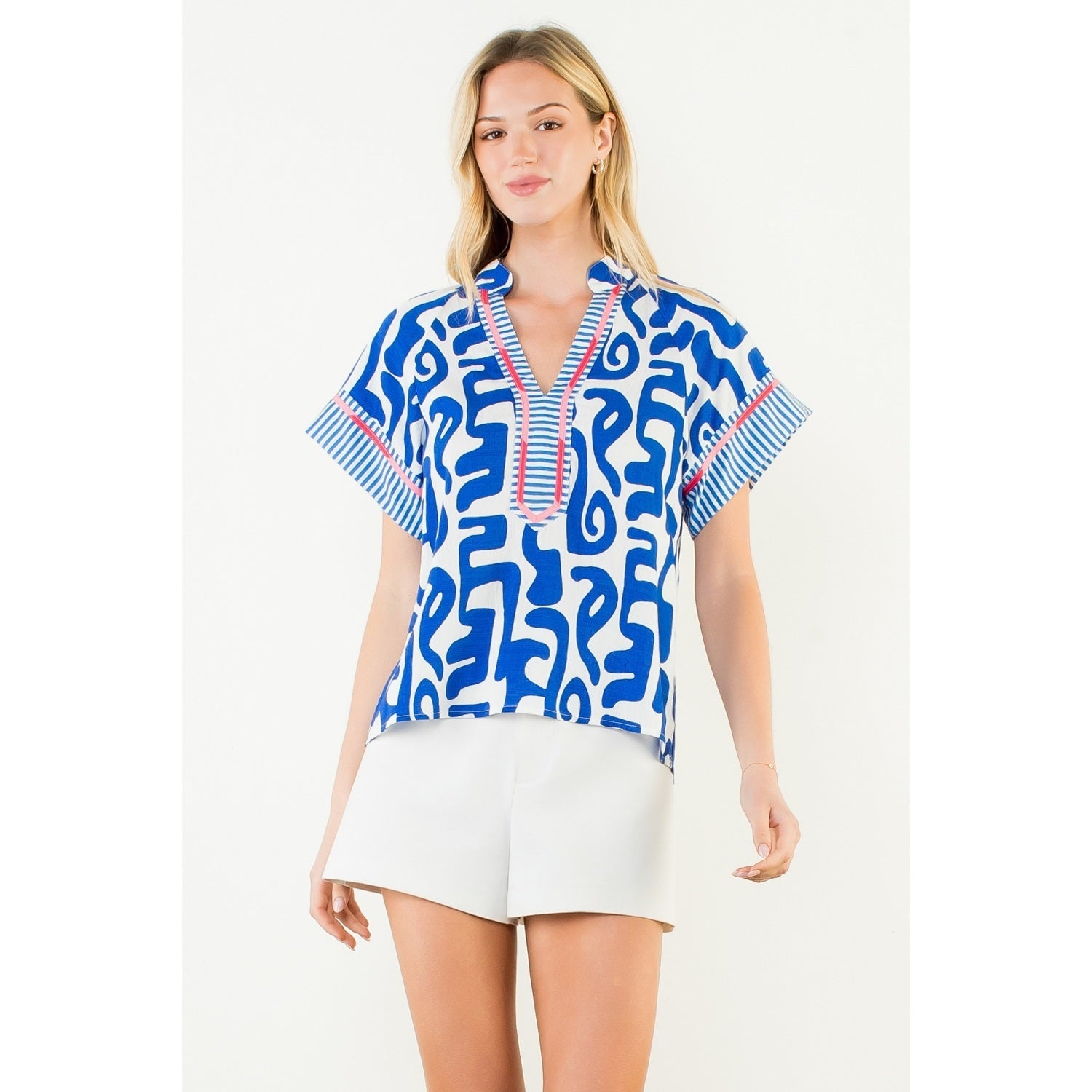 Short Sleeve Abstract Pattern Top THML