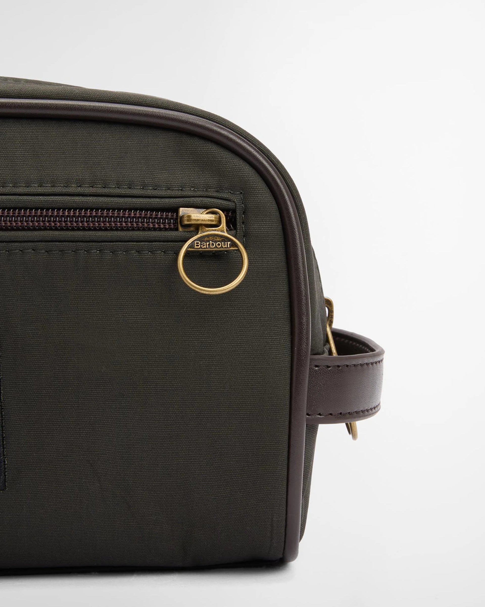 Waxed Washbag | Barbour Barbour