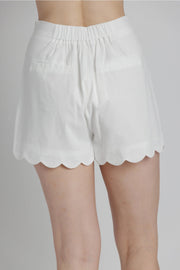 Scallop Hem Shorts Aureum