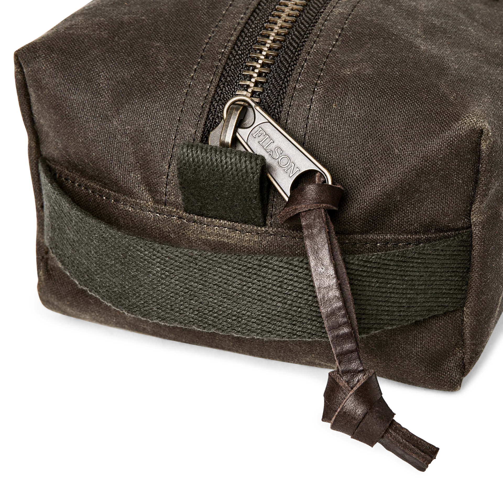 Tin Cloth Travel Kit | Filson Filson