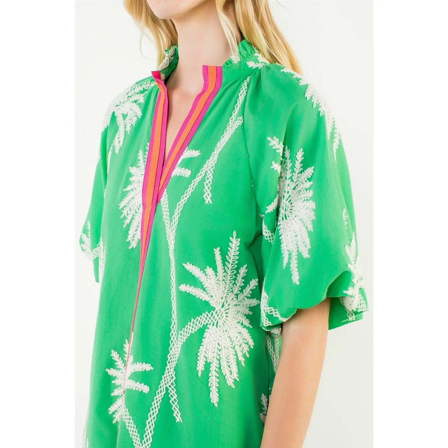 Short Sleeve Embroidered Dress THML