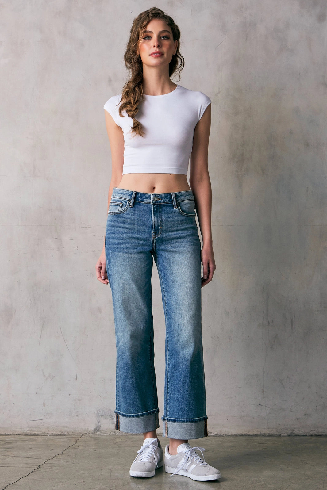 28" Mid Rise Classic Straight Jeans with Finished Cuffs Hidden Jeans