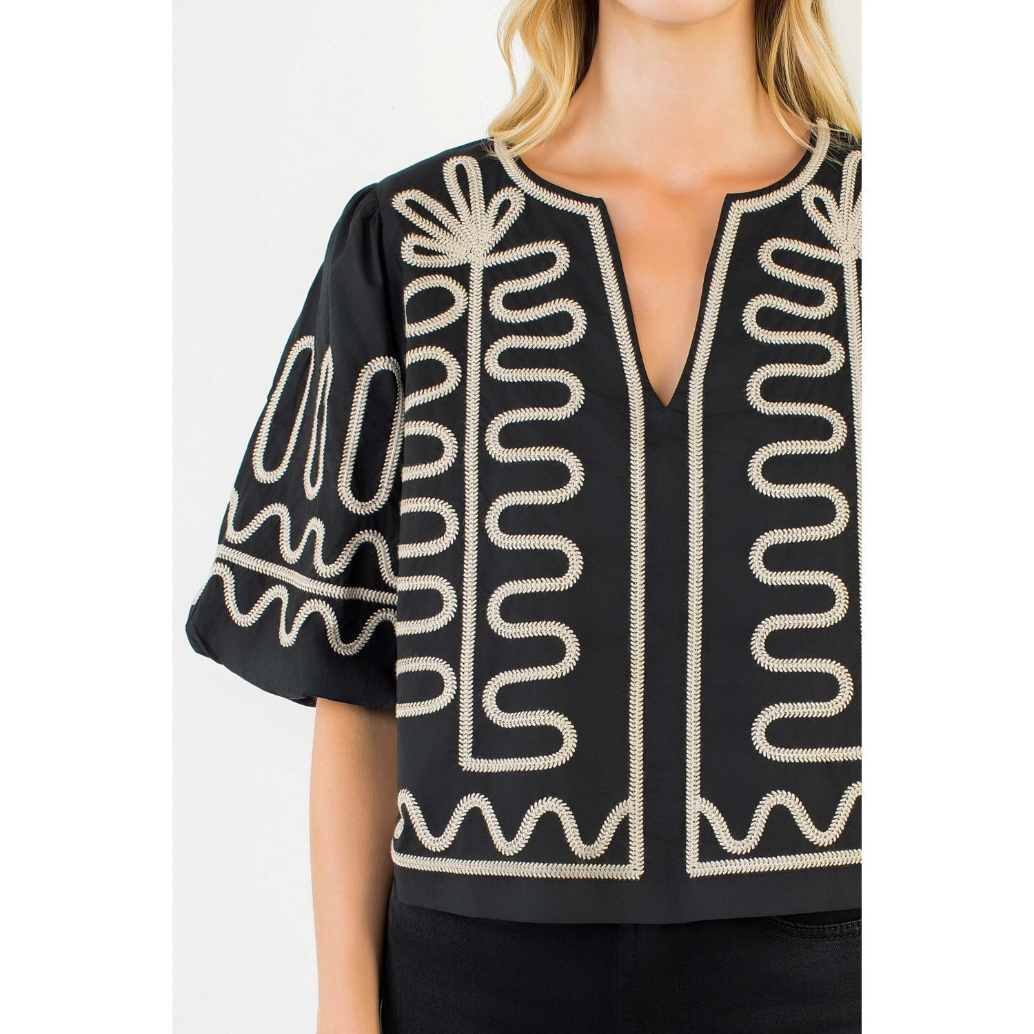 Puff Sleeve Embroidery Top THML
