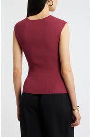 Sleeveless Twist Front Sweater Entro