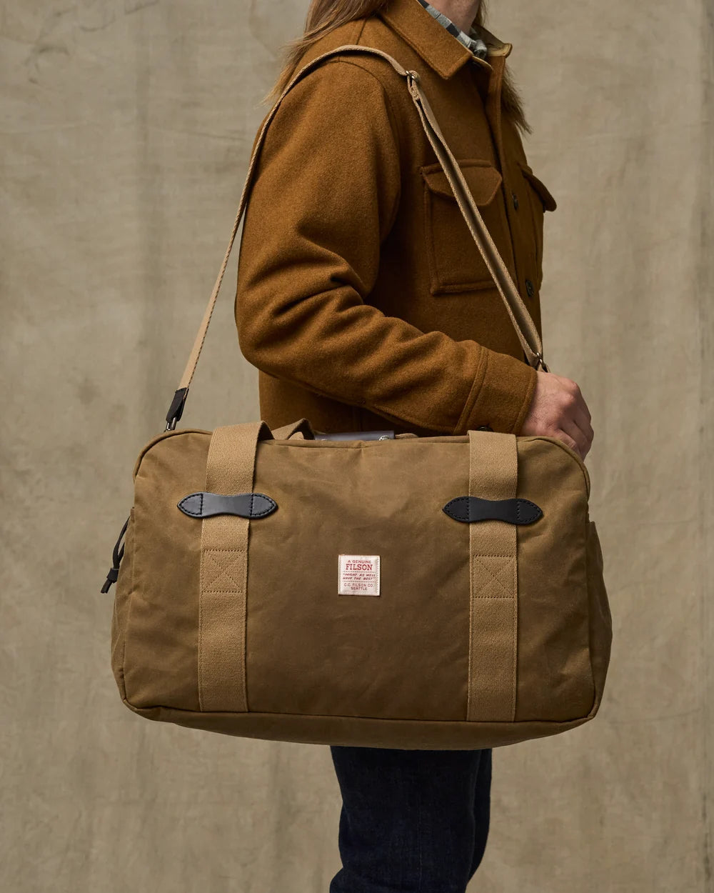 Medium Tin Cloth Duffle Bag | Filson Filson
