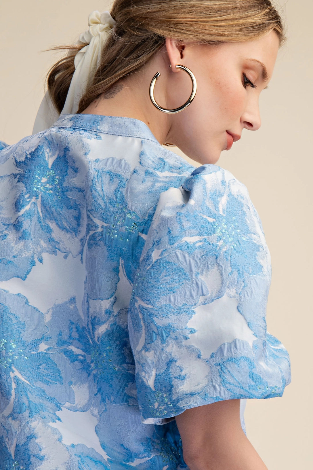 V-Neck Puff Sleeve Jacquard Top Glam