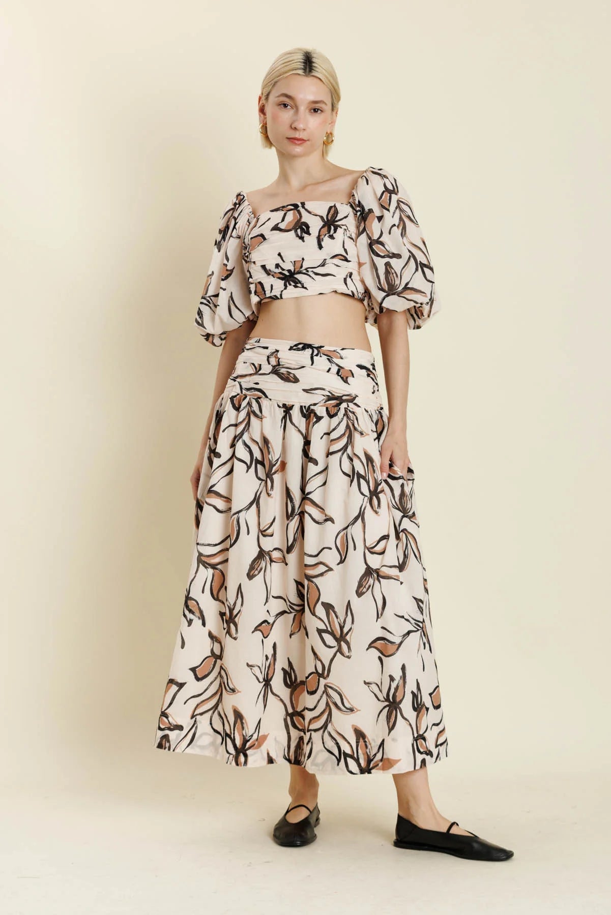 Shirred Floral Maxi Skirt Aureum