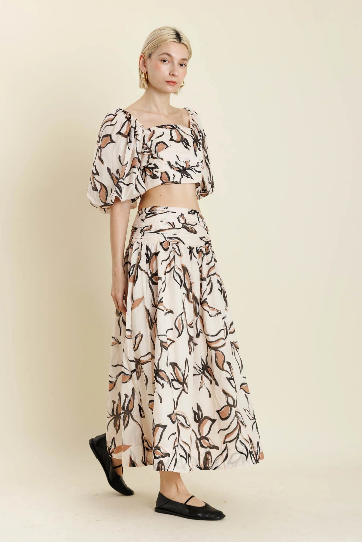 Shirred Floral Maxi Skirt Aureum
