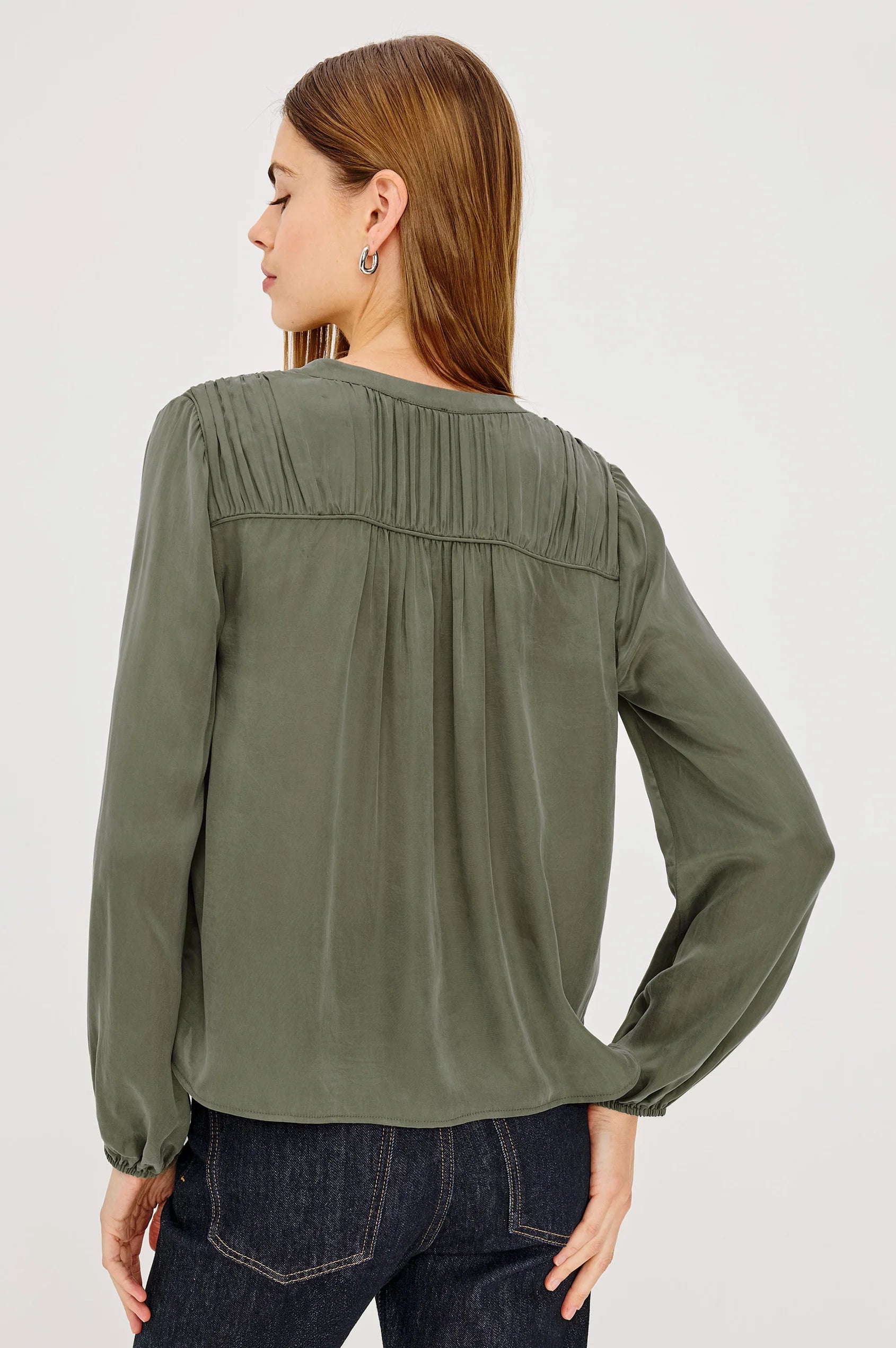 Cadence Shirt Rails