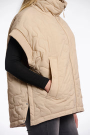 Caitlyn Quilted Cape Rino & Pelle