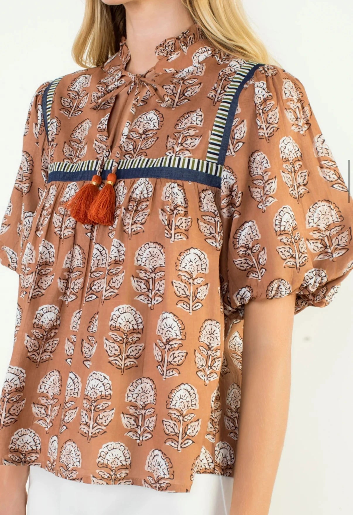 Silva Puff Sleeve Floral Detail Top THML