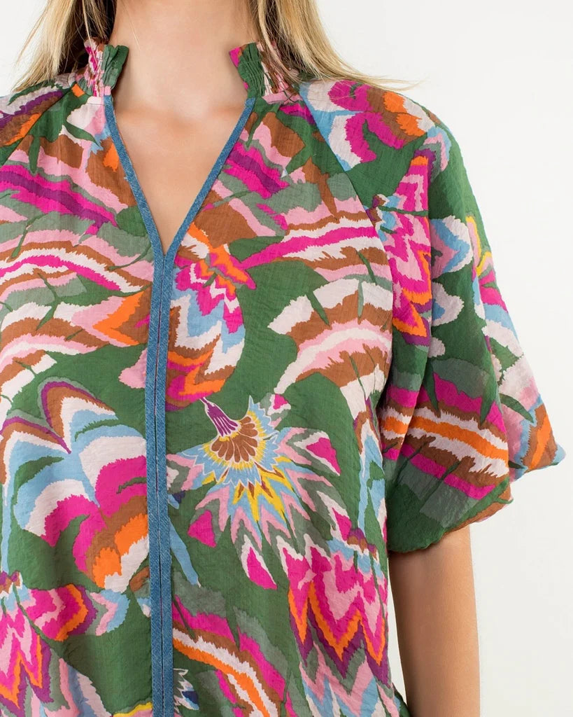 PUFF SLEEVE PRINT VNECK TOP Shop Expeditions