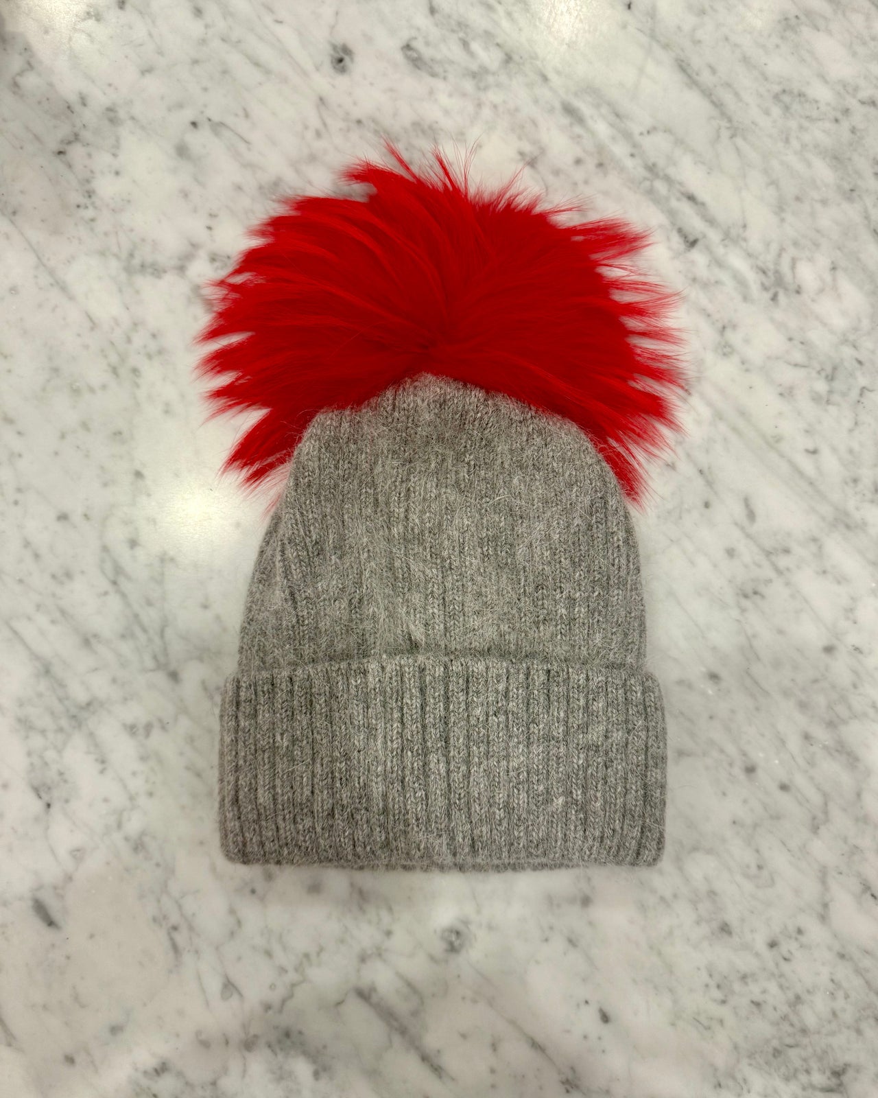 Pom Pom Beanie Linda Richards