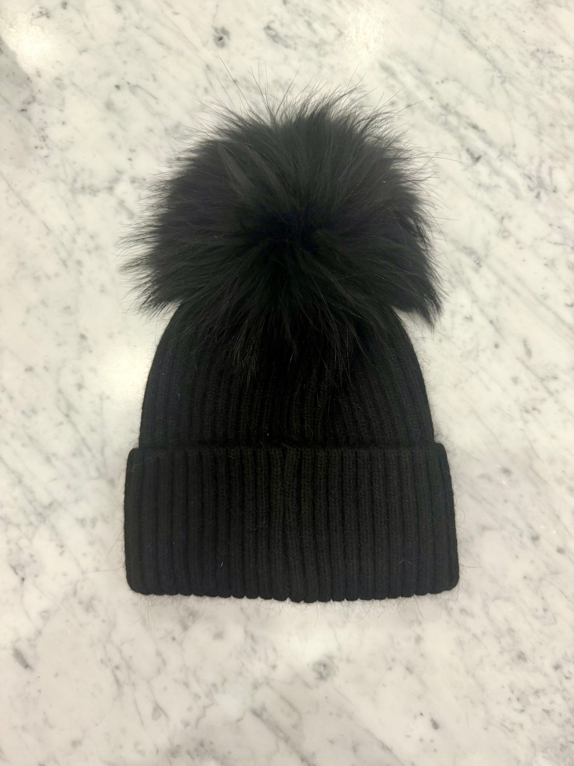 Pom Pom Beanie Linda Richards