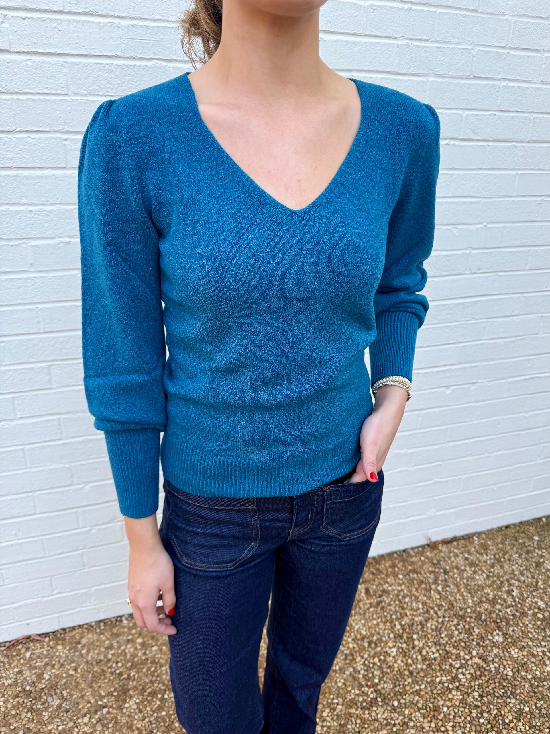 V-Neck Julianne Sweater Astrid