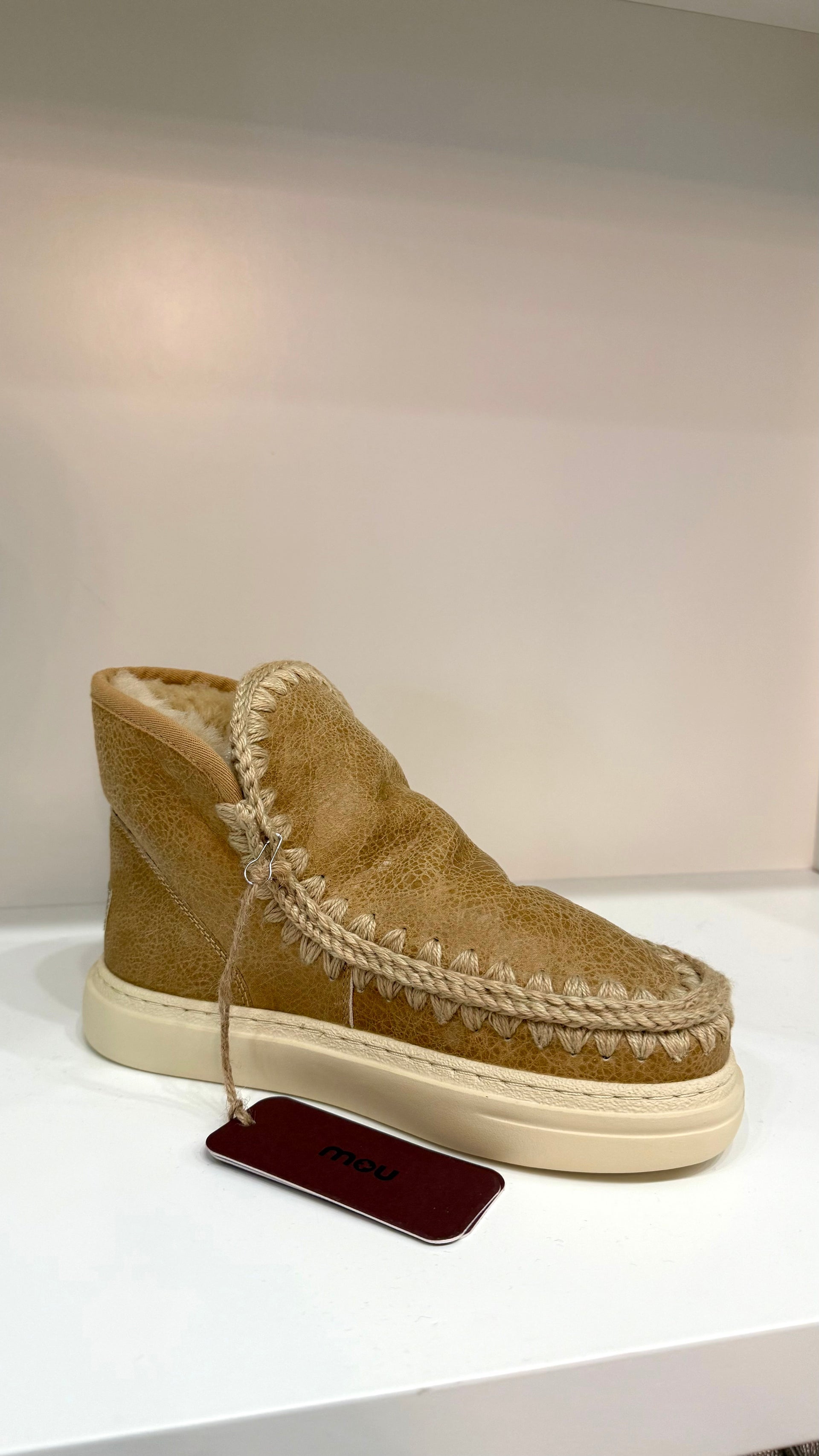 Mini Eskimo Platform Boot Mou