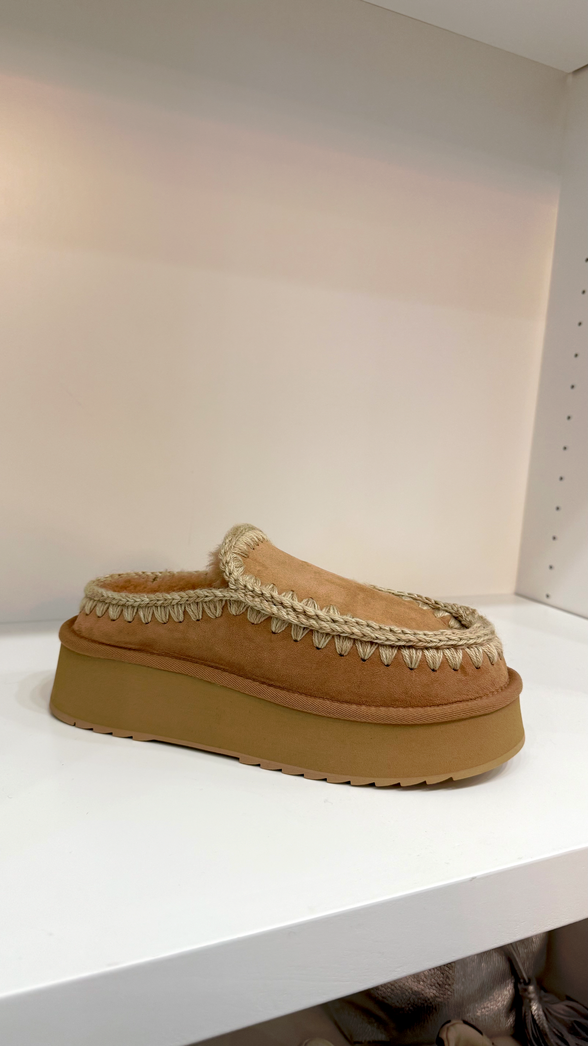 Clog Eskimo Platform | Mou Mou