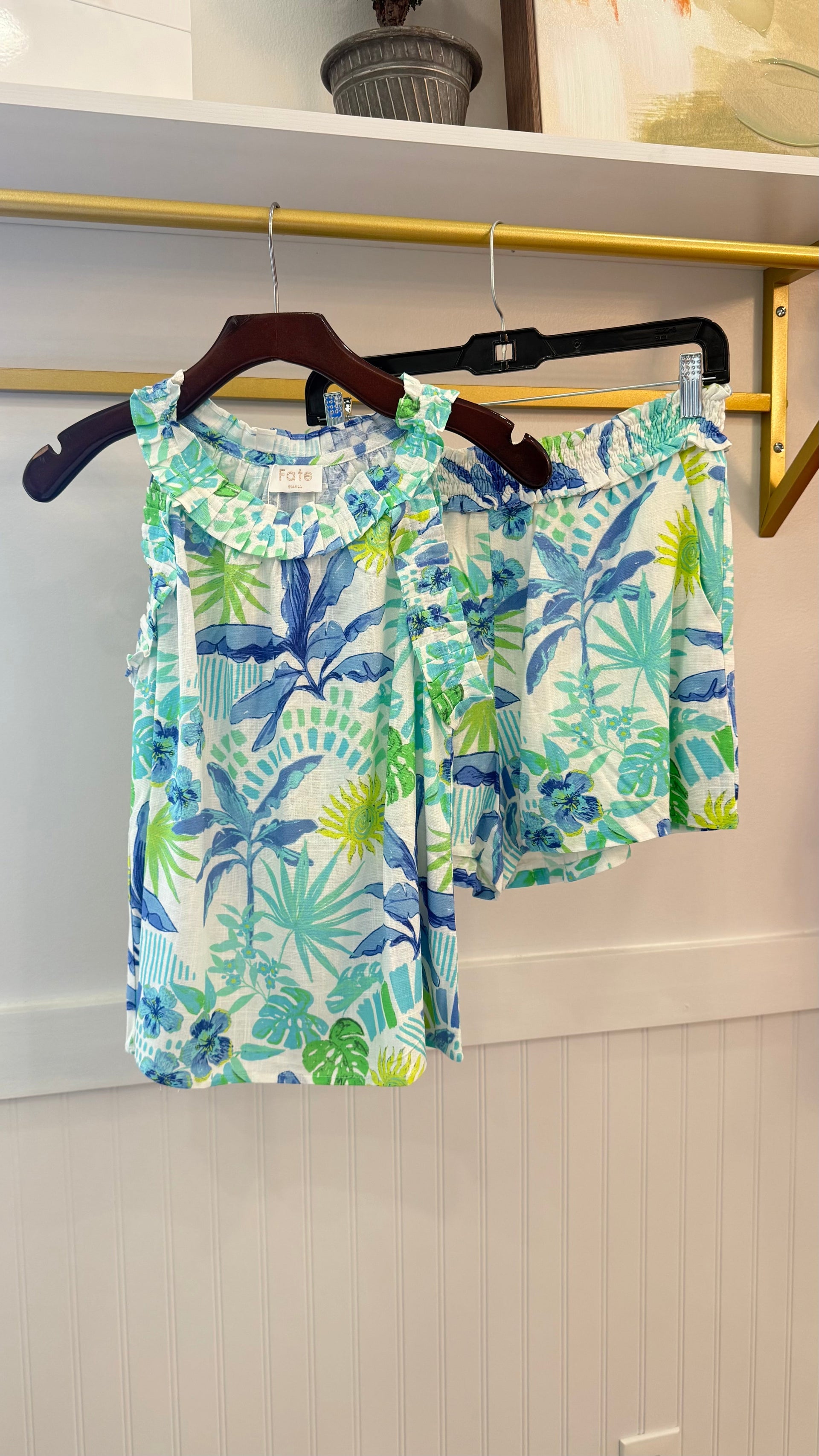 Tropical Print Linen Elastic Ruffle Waistband Shorts Fate