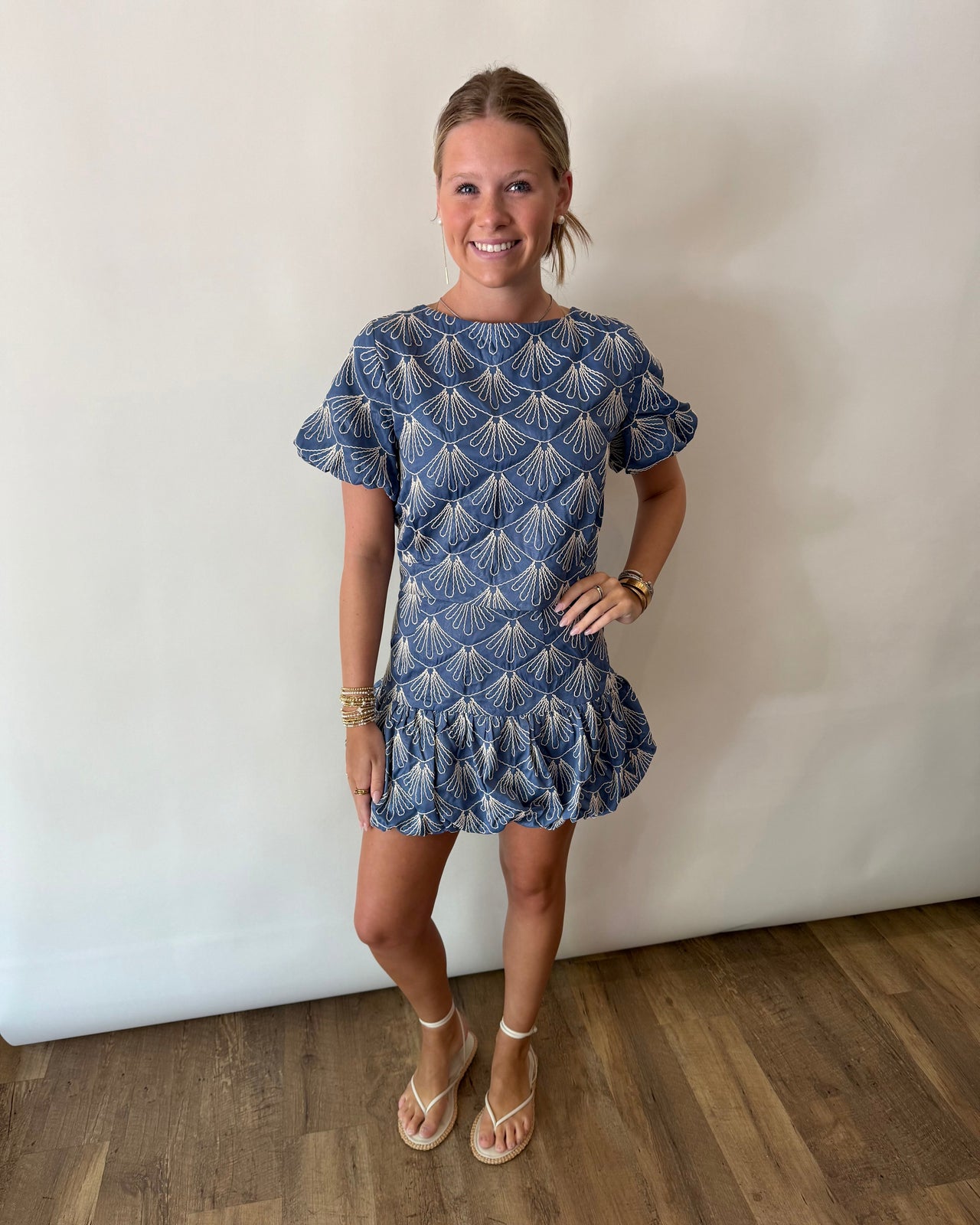 EMBROIDERED DENIM BUBBLE SLEEVE TOP Ciebon