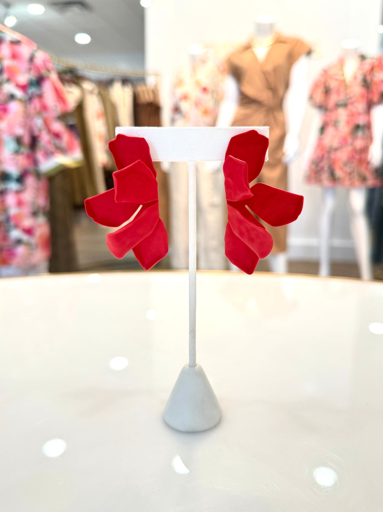 Coated Half Flower Earrings in Red Golden Stella