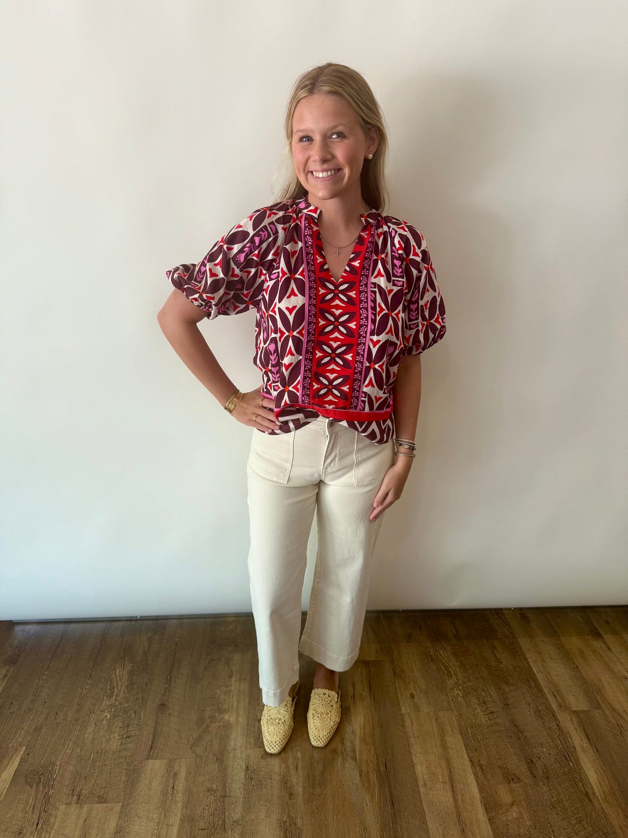 PUFF SLEEVE PRINT VNECK TOP THML