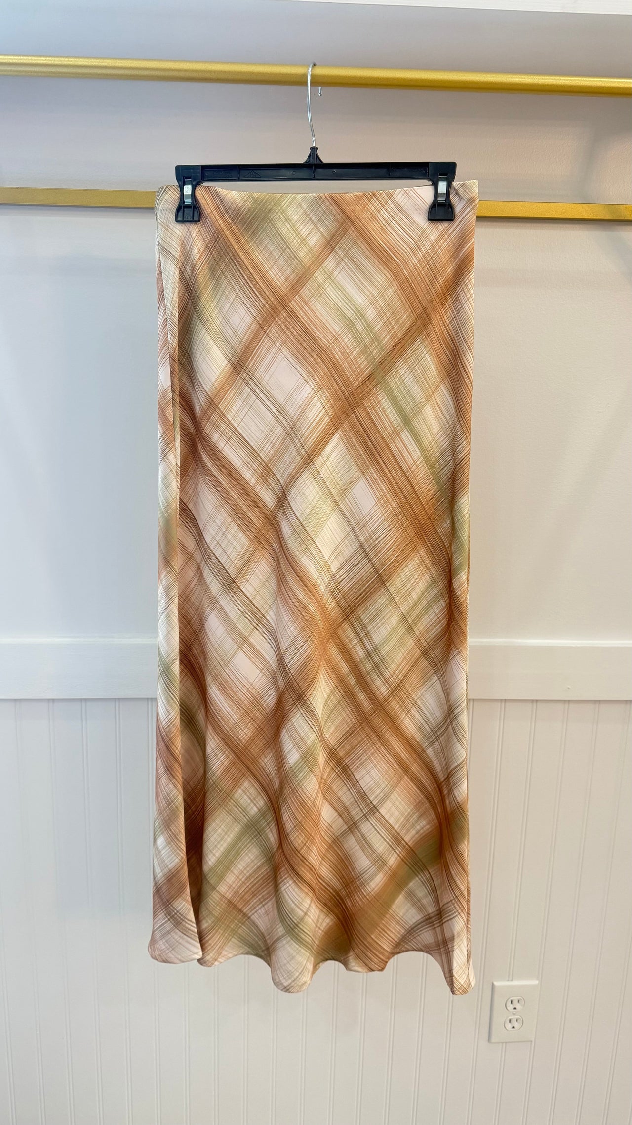 Grove Bias Midi Skirt Skies are Blue