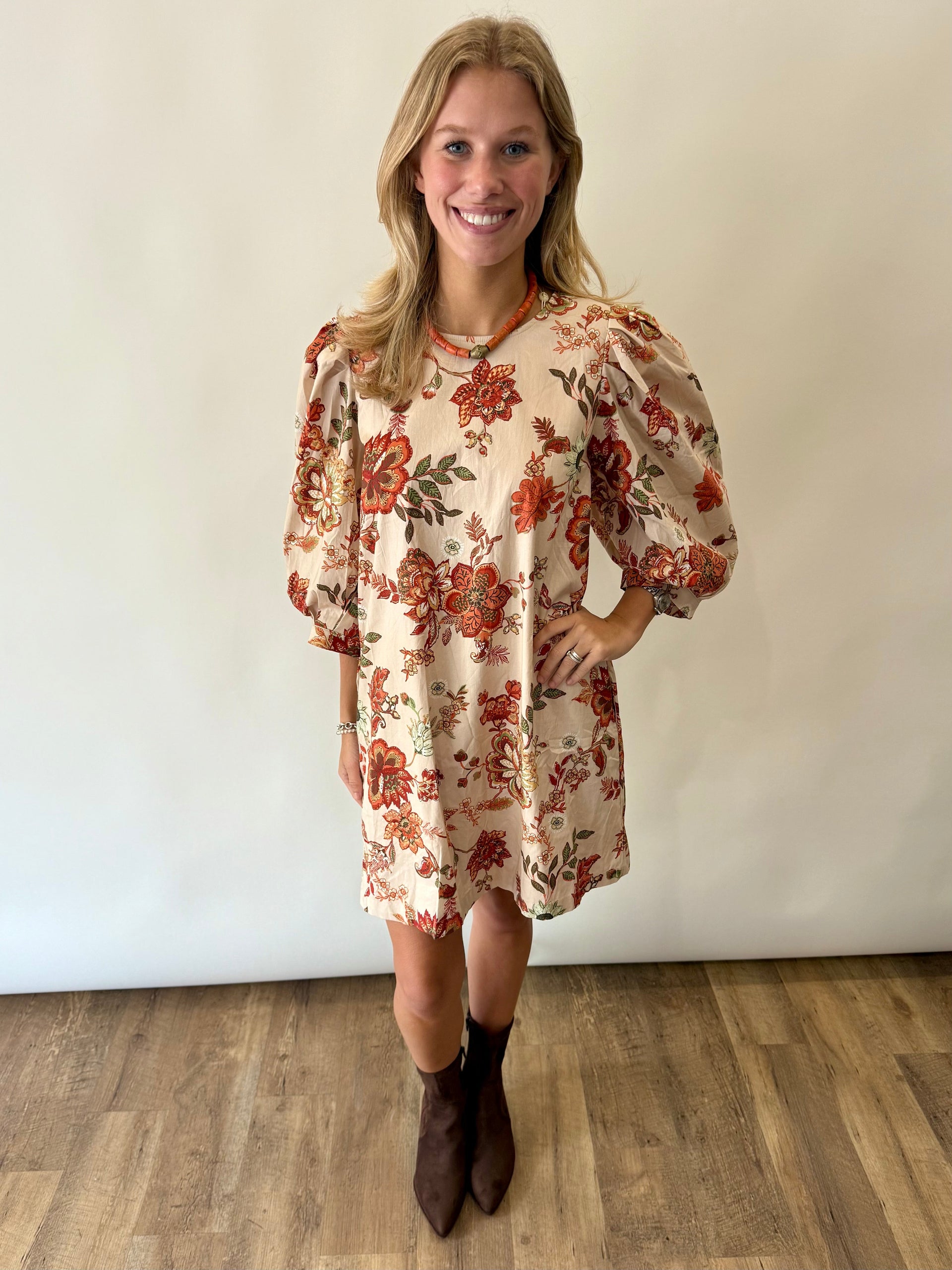 Ecru Floral Mini Dress Entro