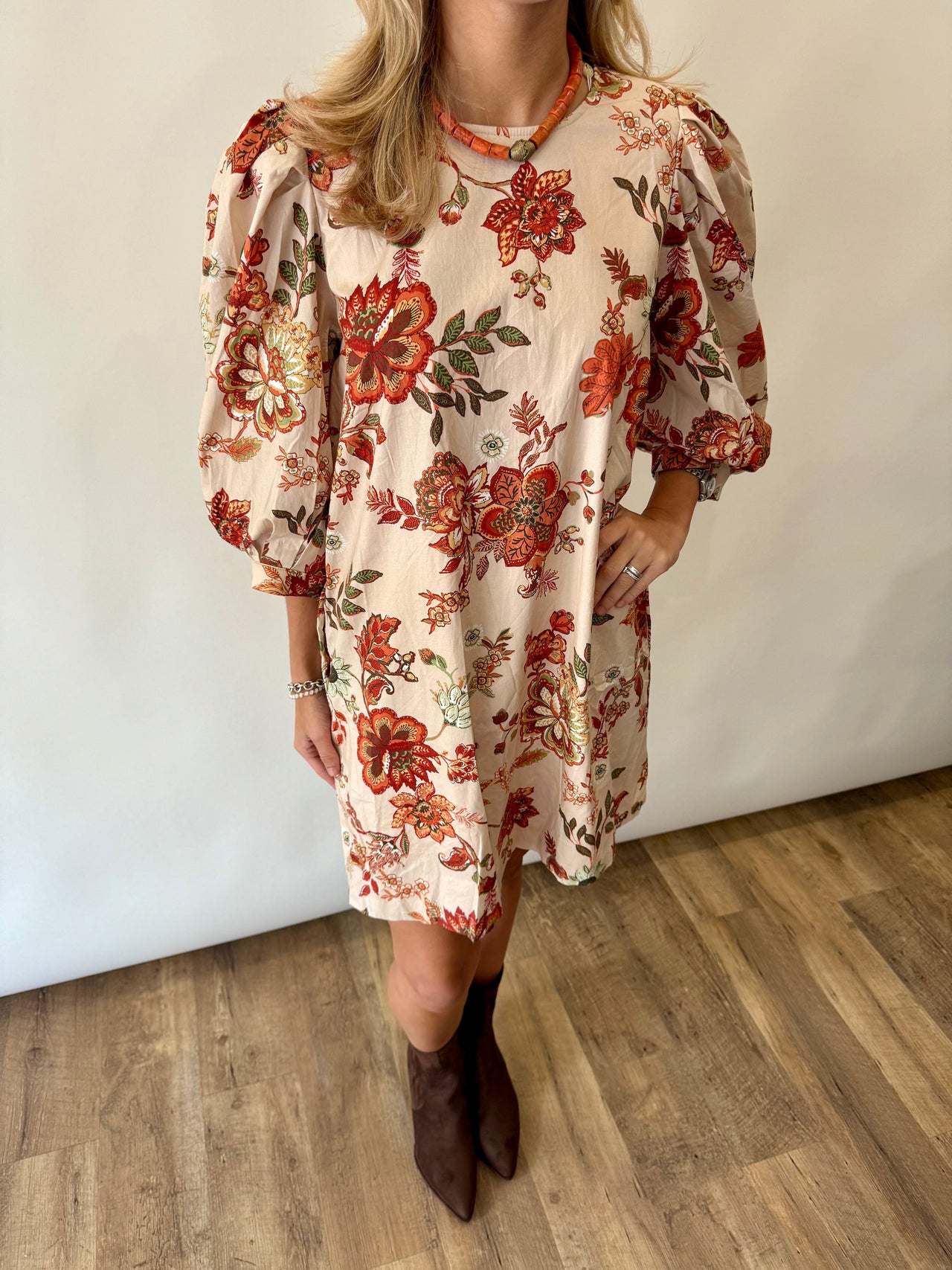 Ecru Floral Mini Dress Entro