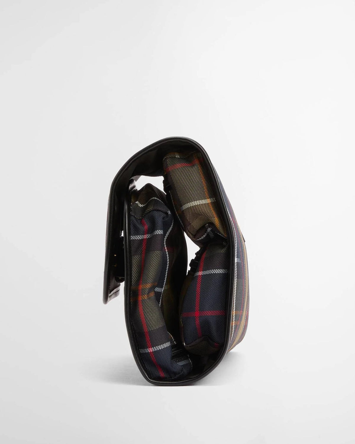 Tartan Hanging Washbag | Barbour Barbour