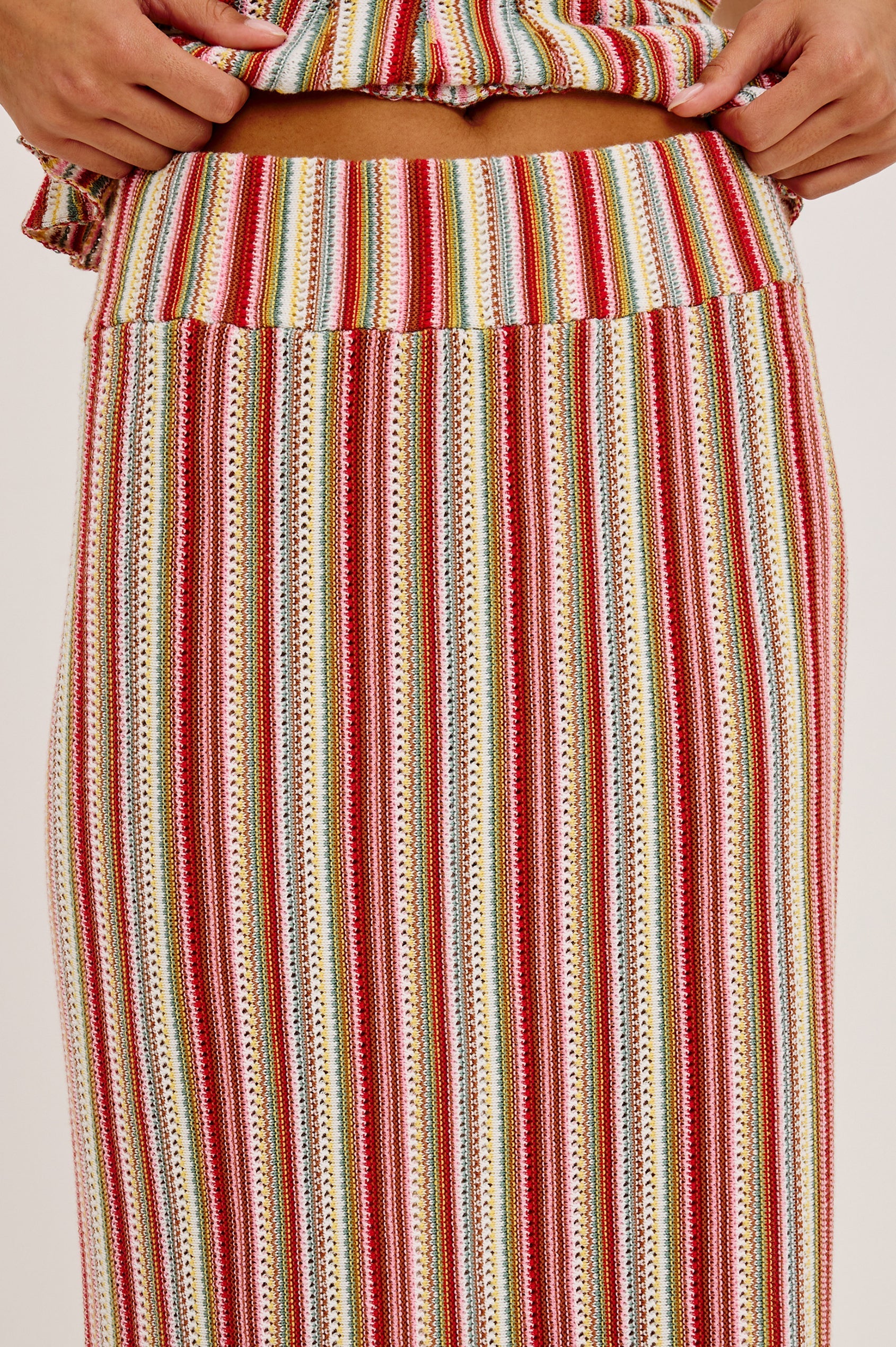 Nari Skirt Rails