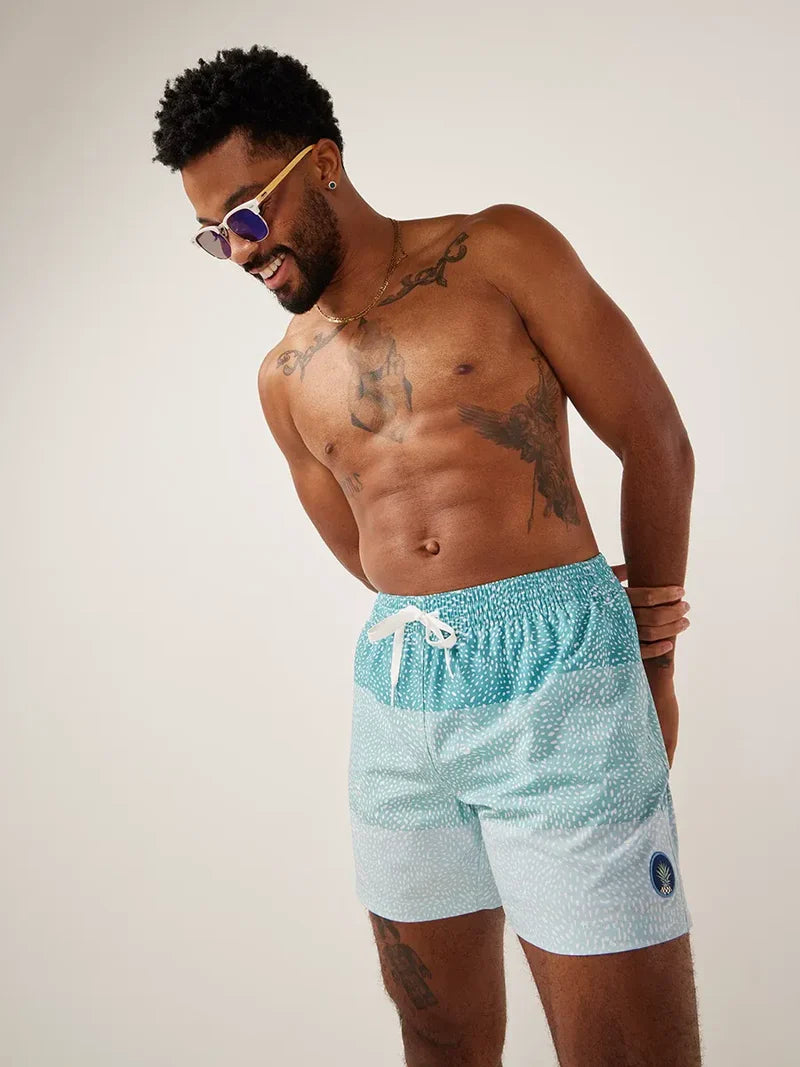The Whale Sharks 5.5" Classic Swim Trunk | Chubbies Chubbies