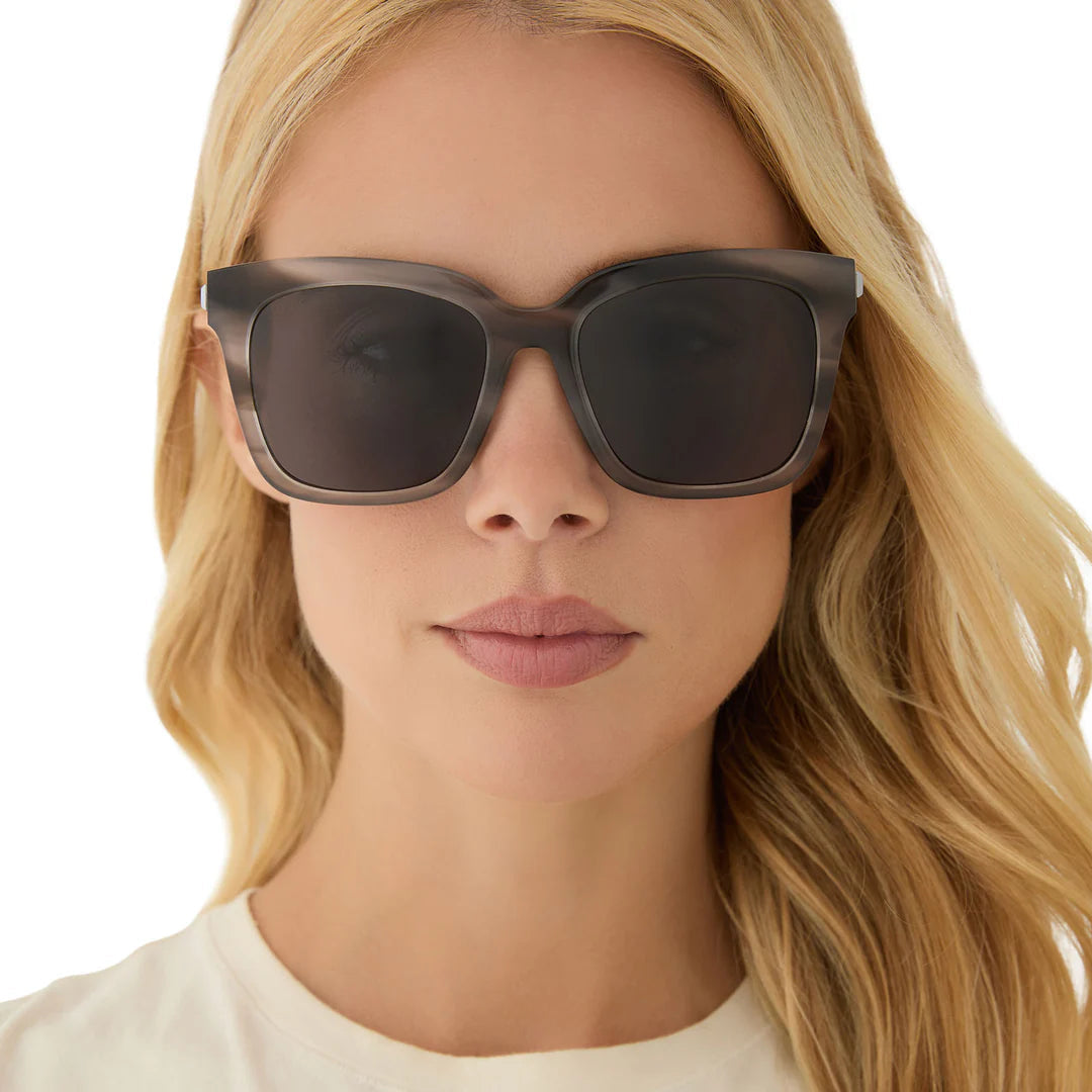 Bella Square Sunglasses in Smoke Marble Grey | Diff Eyewear Diff Eyewear