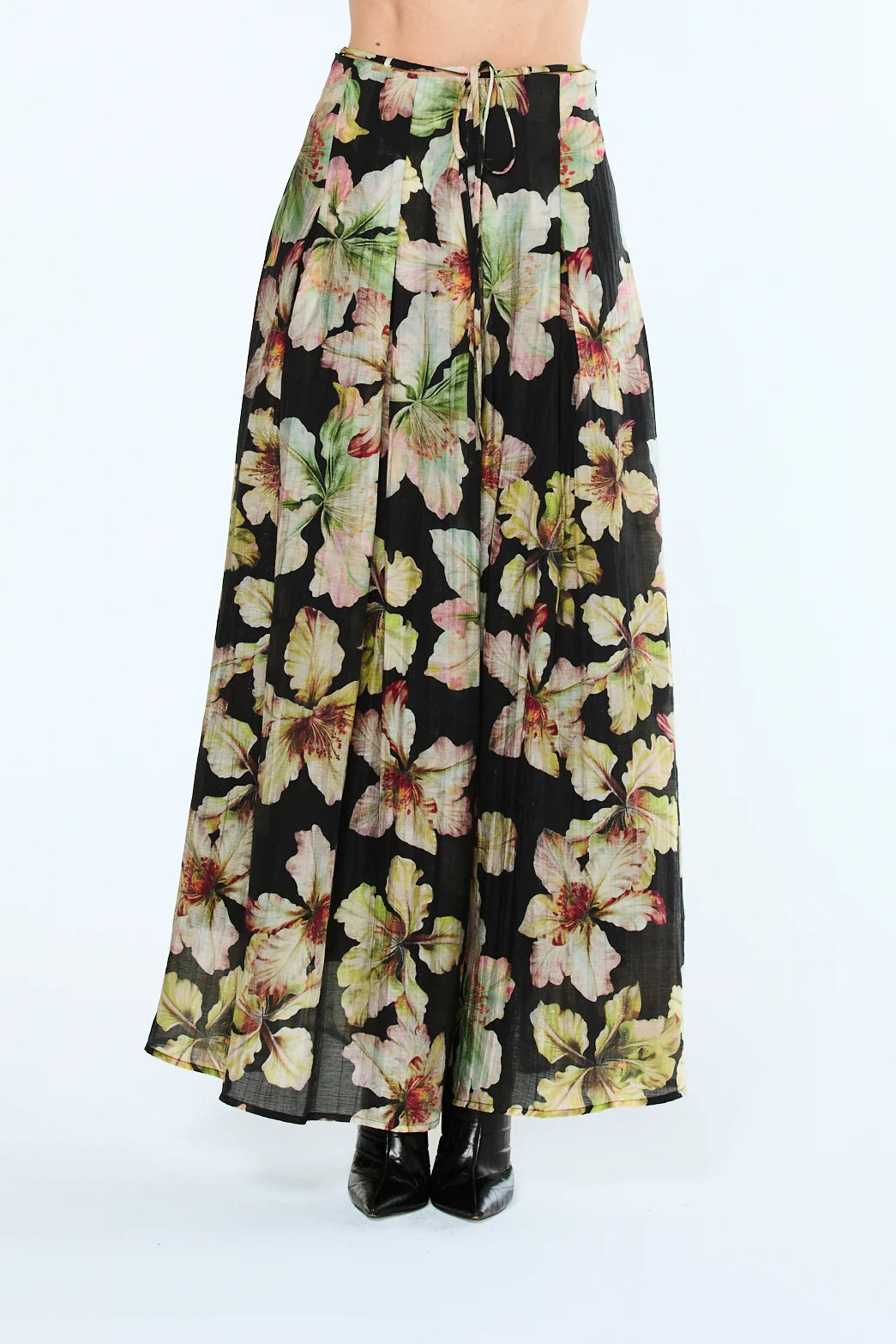 Darcy Pleated Floral Print Maxi Skirt Ciebon