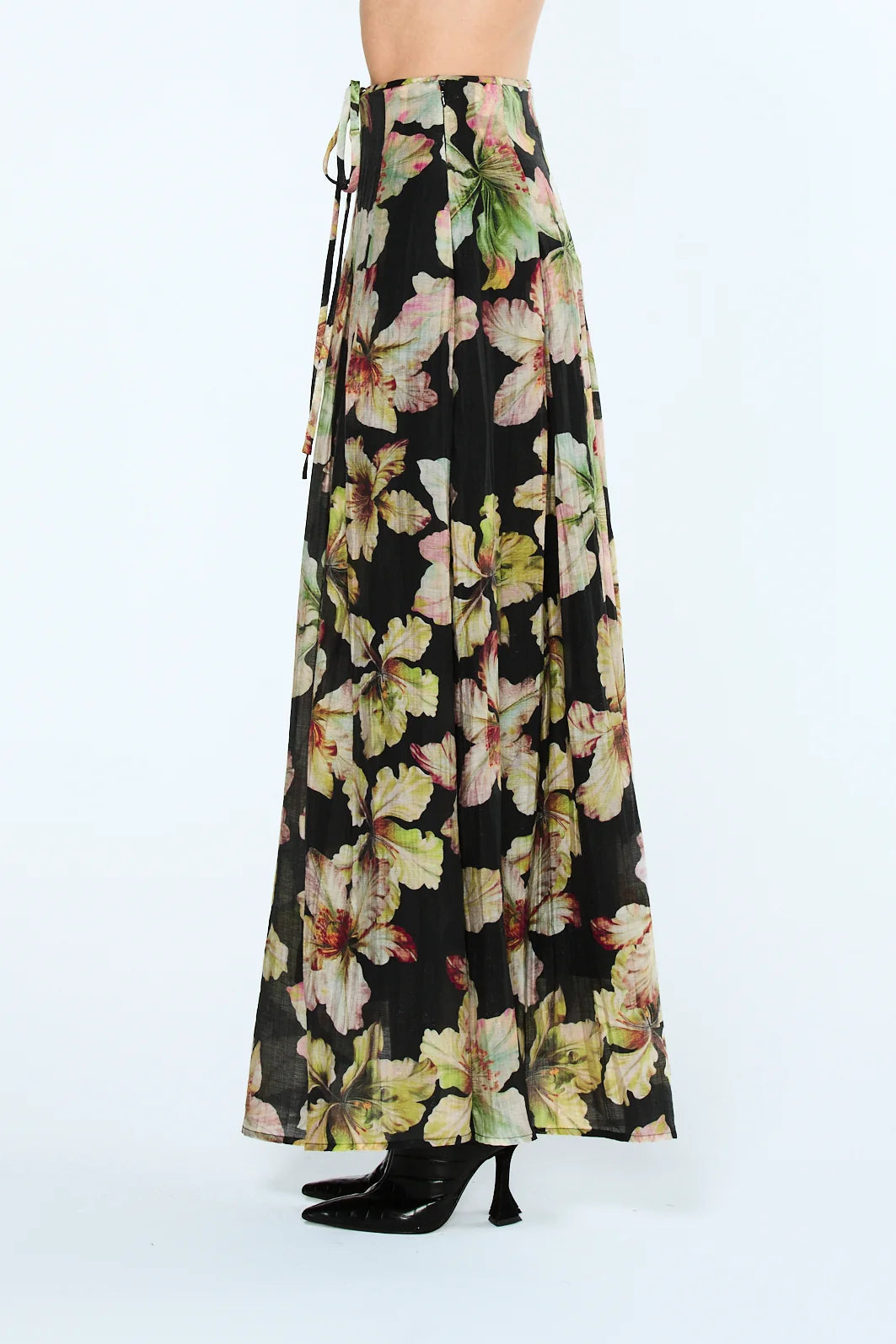 Darcy Pleated Floral Print Maxi Skirt Ciebon
