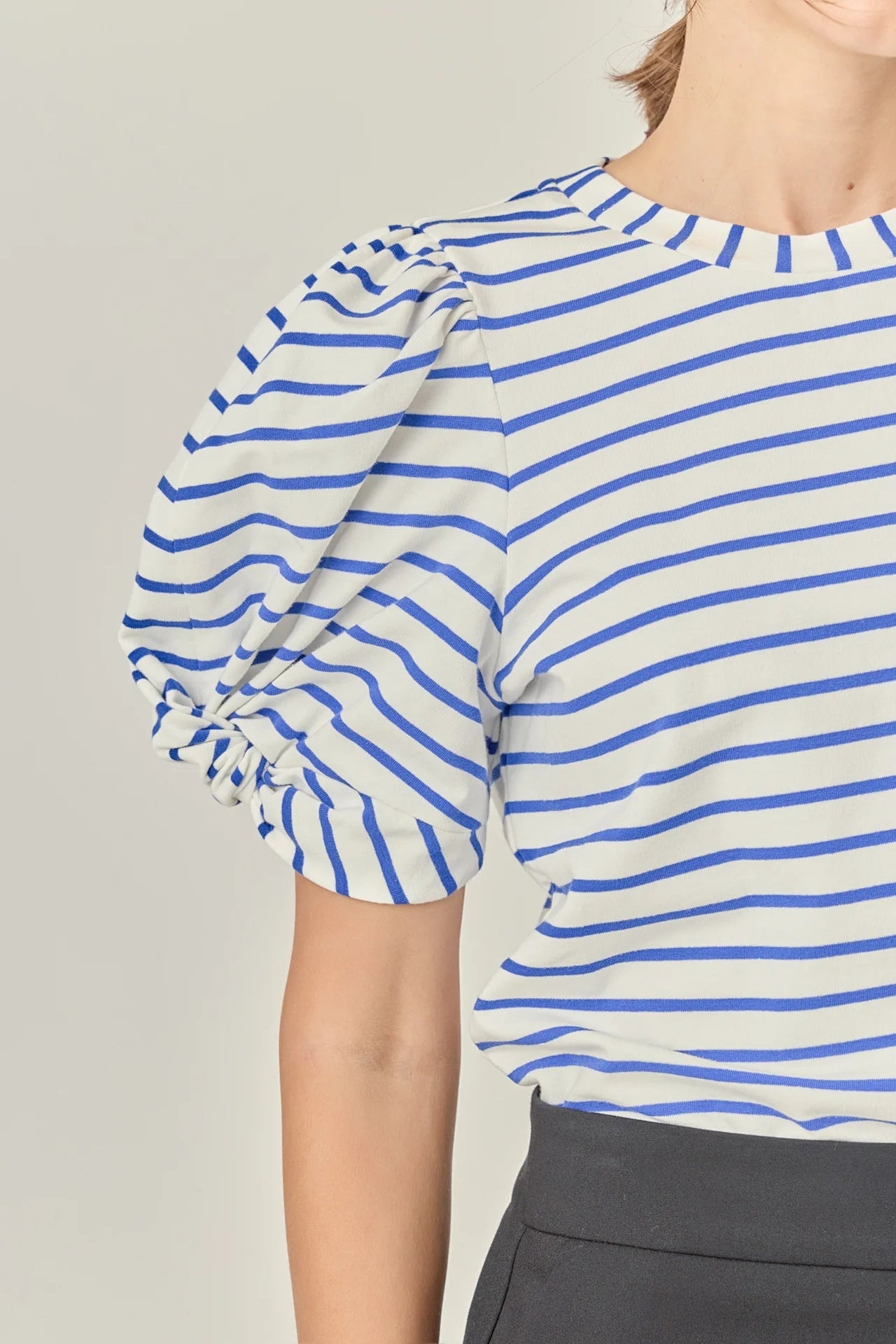 PUFF SLEEVE CREWNECK Shop Expeditions