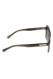 Cameron Navigator Sunglasses in Smoke Marble Grey Gradient | Diff Eyewear Diff Eyewear