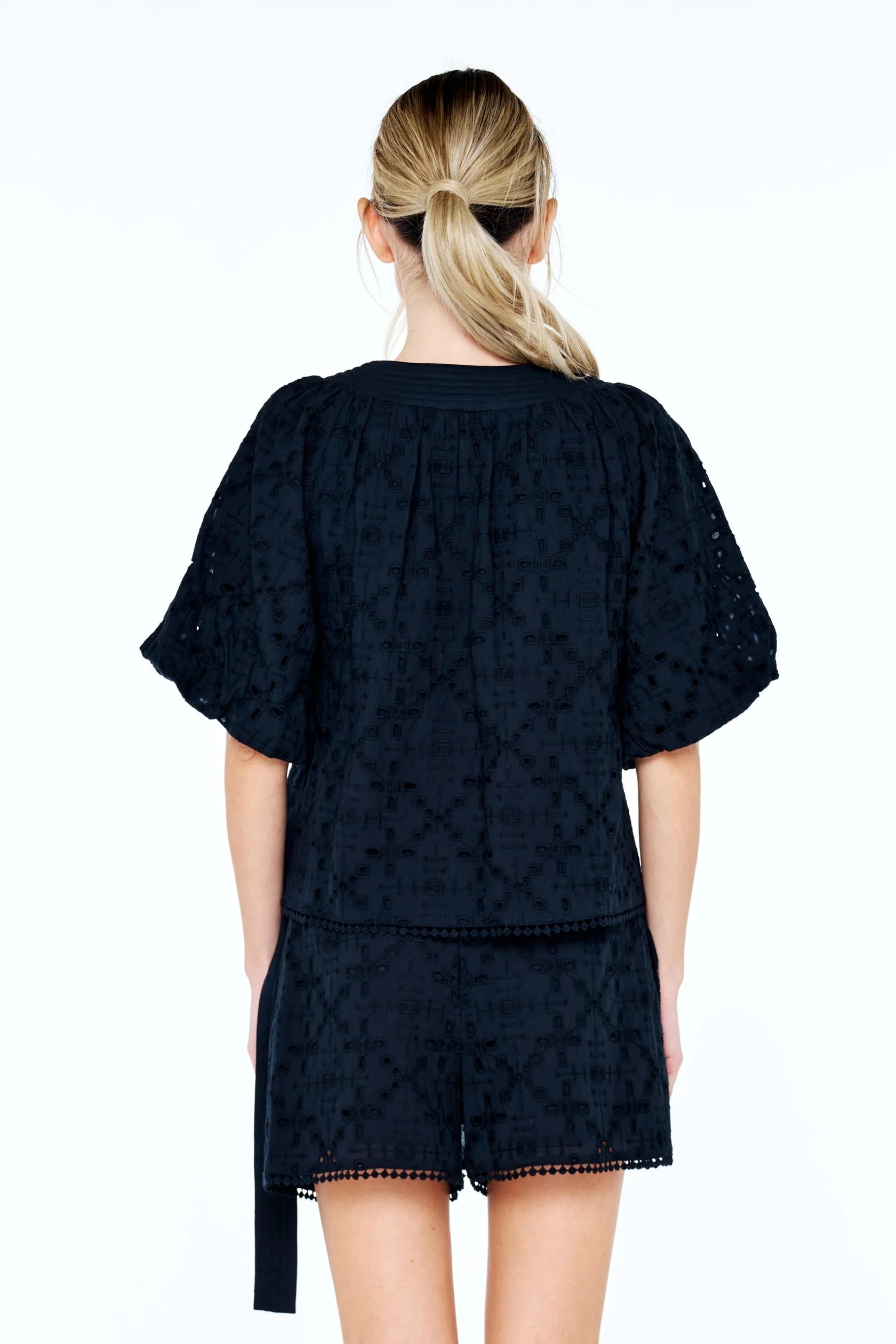 Delphi Embroidered Eyelet Puff Sleeve Top Ciebon