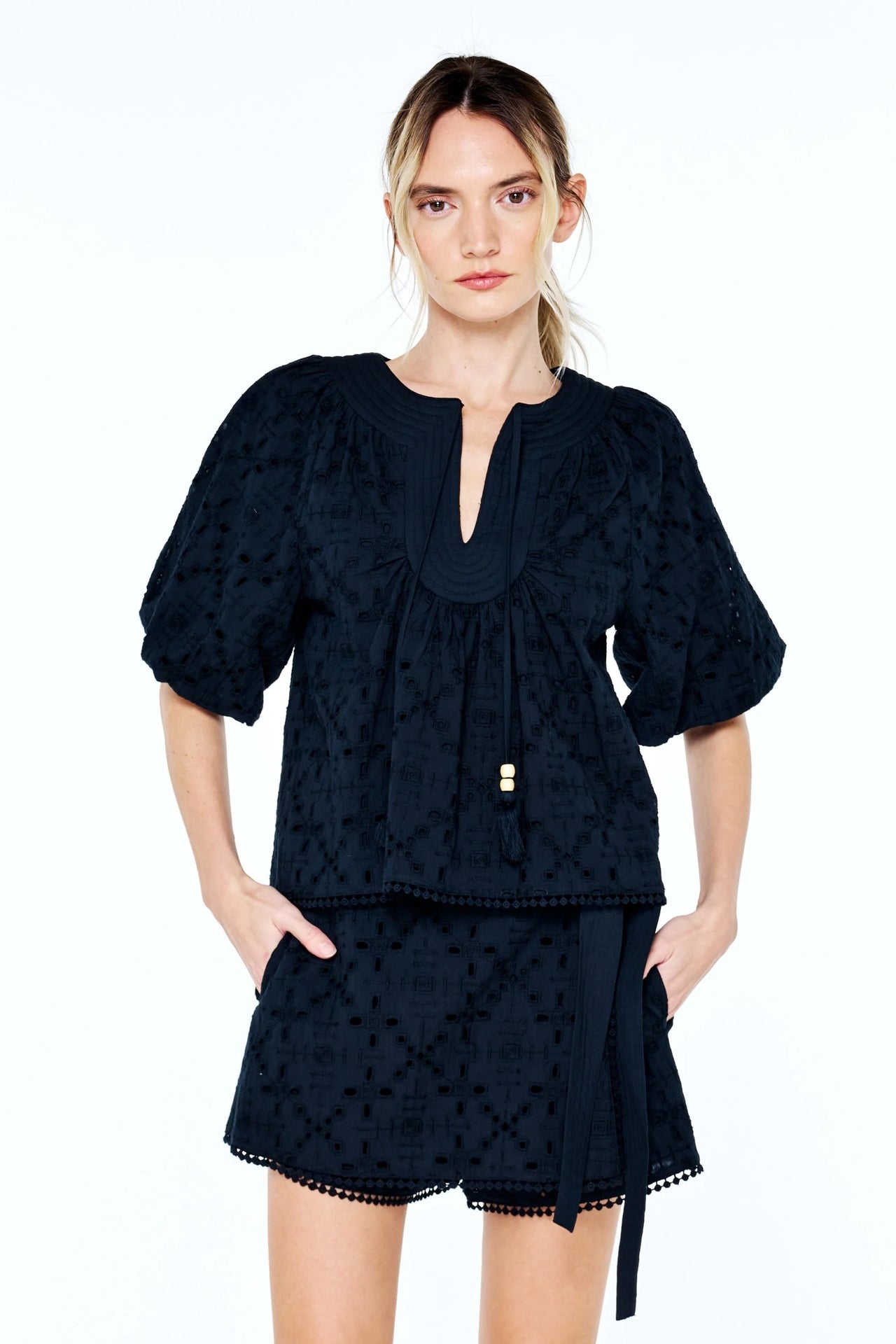 Delphi Embroidered Eyelet Puff Sleeve Top Ciebon