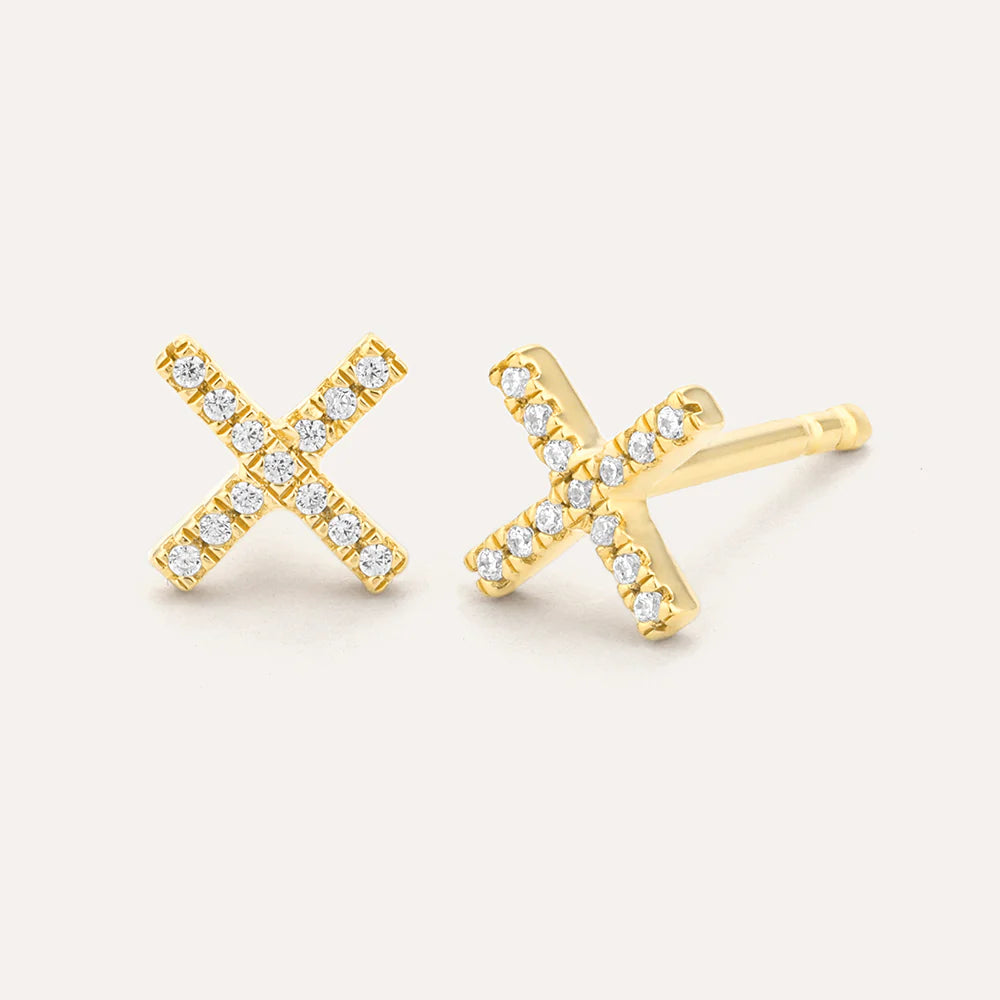 Hug It Out Stud Earrings in Yellow Gold